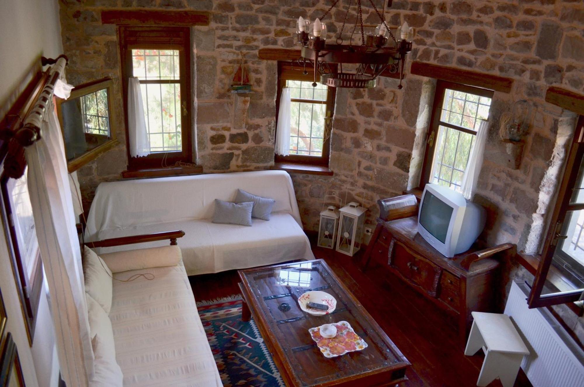 Lesvos Tower House Komninos Sigrion Ngoại thất bức ảnh
