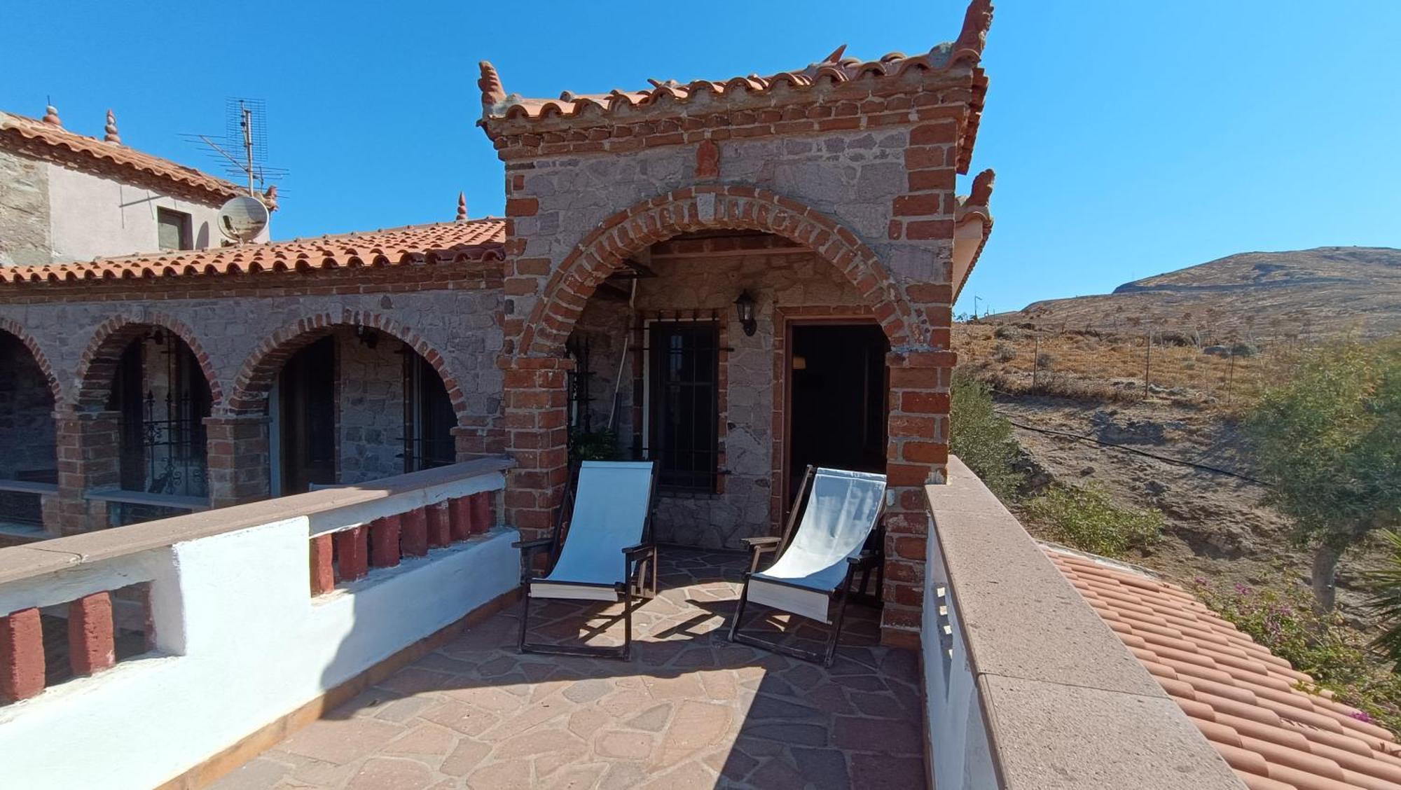 Lesvos Tower House Komninos Sigrion Ngoại thất bức ảnh