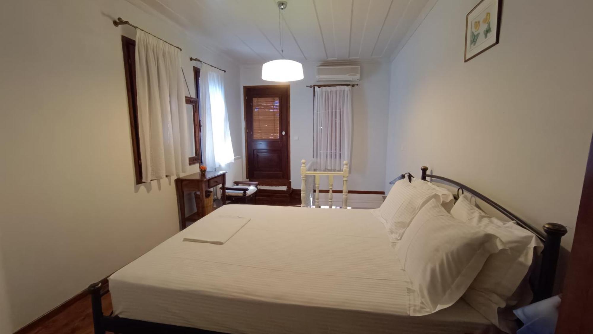 Lesvos Tower House Komninos Sigrion Ngoại thất bức ảnh